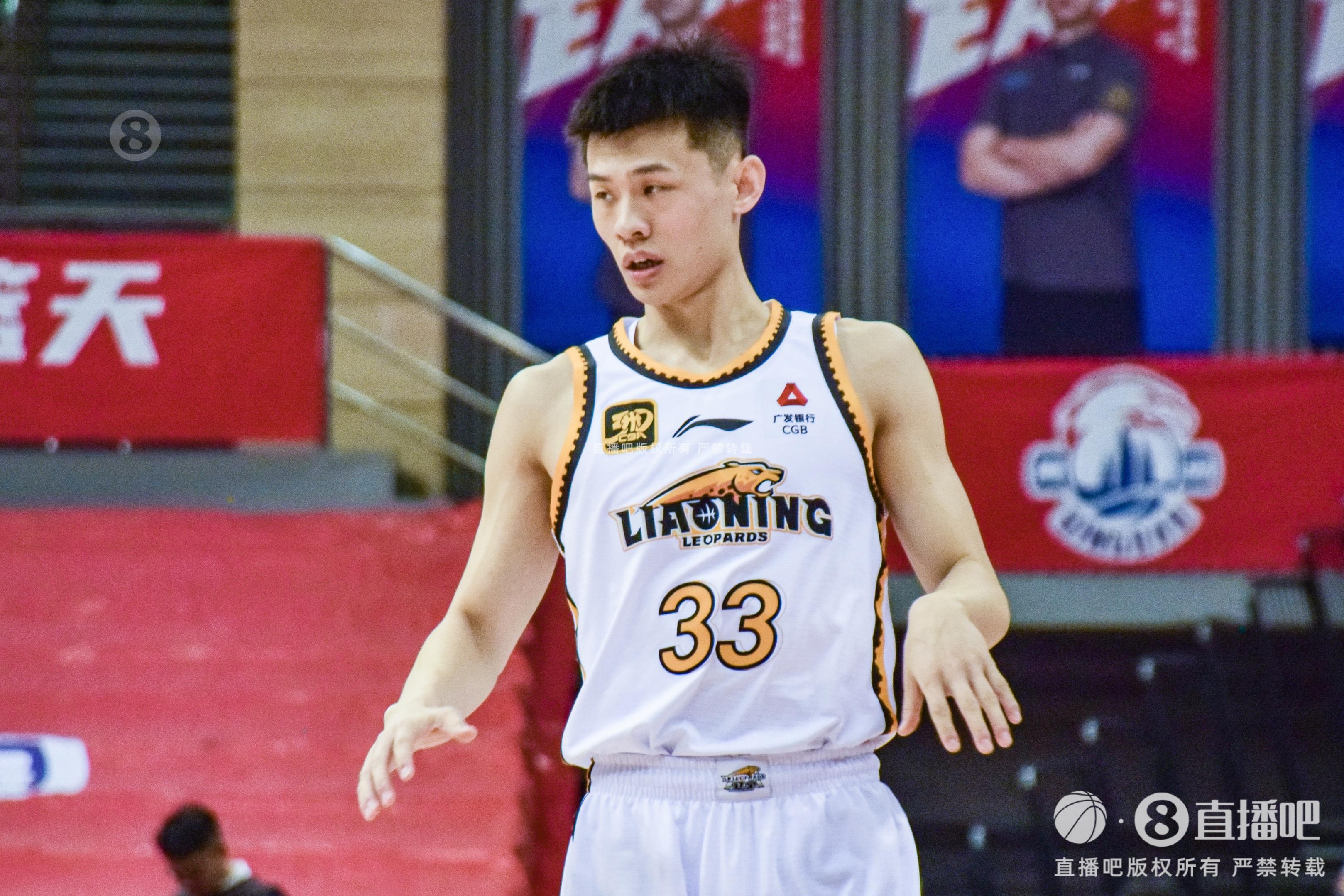 盡力了！王嵐嵚末節(jié)2記三分 全場18分鐘4中3拿到10分